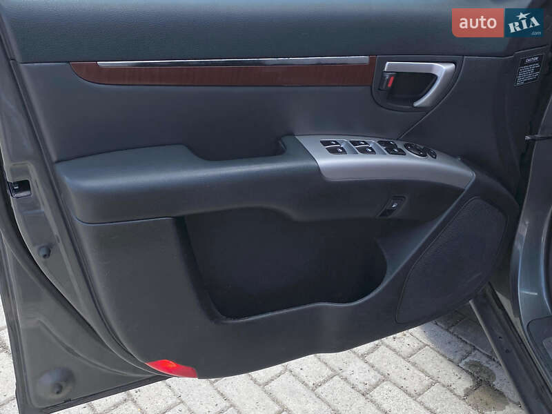 Внедорожник / Кроссовер Hyundai Santa FE 2009 в Ровно фото 7 Внедорожник / Кроссовер Hyundai Santa FE 2009 в Ровно