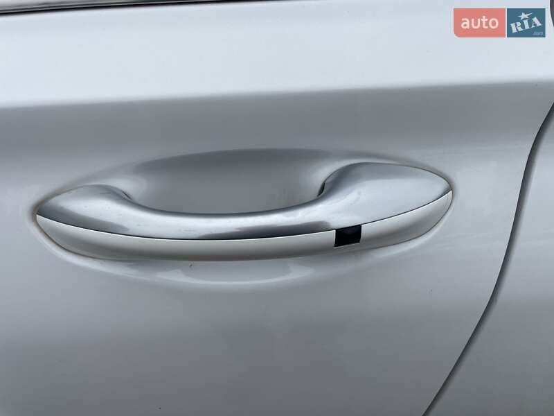 Внедорожник / Кроссовер Hyundai Santa FE 2018 в Черновцах