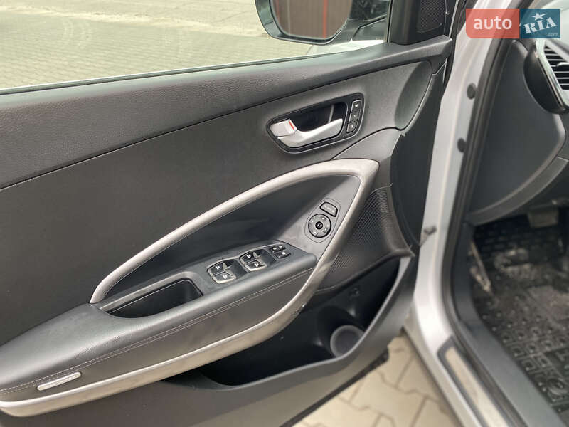 Внедорожник / Кроссовер Hyundai Santa FE 2014 в Луцке фото 12 Внедорожник / Кроссовер Hyundai Santa FE 2014 в Луцке