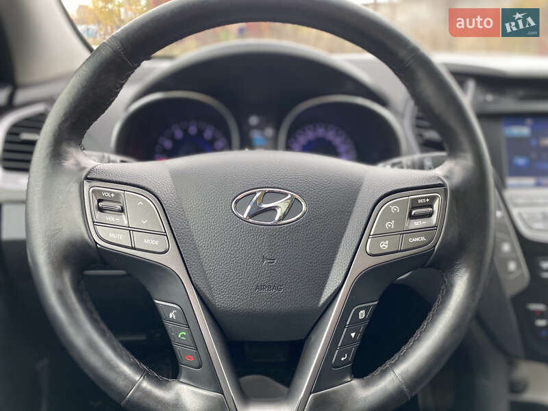 Внедорожник / Кроссовер Hyundai Santa FE 2014 в Луцке фото 14 Внедорожник / Кроссовер Hyundai Santa FE 2014 в Луцке