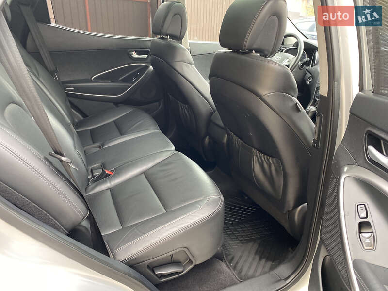 Внедорожник / Кроссовер Hyundai Santa FE 2014 в Луцке фото 22 Внедорожник / Кроссовер Hyundai Santa FE 2014 в Луцке