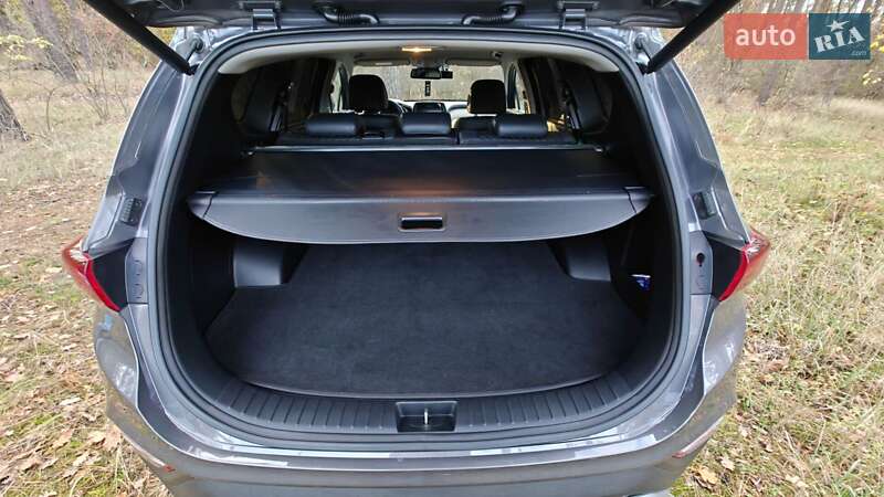 Позашляховик / Кросовер Hyundai Santa FE 2018 в Черкасах фото 18 Позашляховик / Кросовер Hyundai Santa FE 2018 в Черкасах