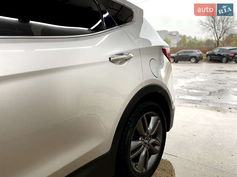 Позашляховик / Кросовер Hyundai Santa FE 2014 в Сумах