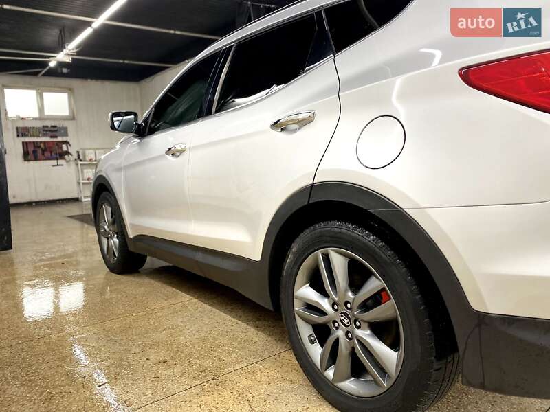 Позашляховик / Кросовер Hyundai Santa FE 2014 в Сумах