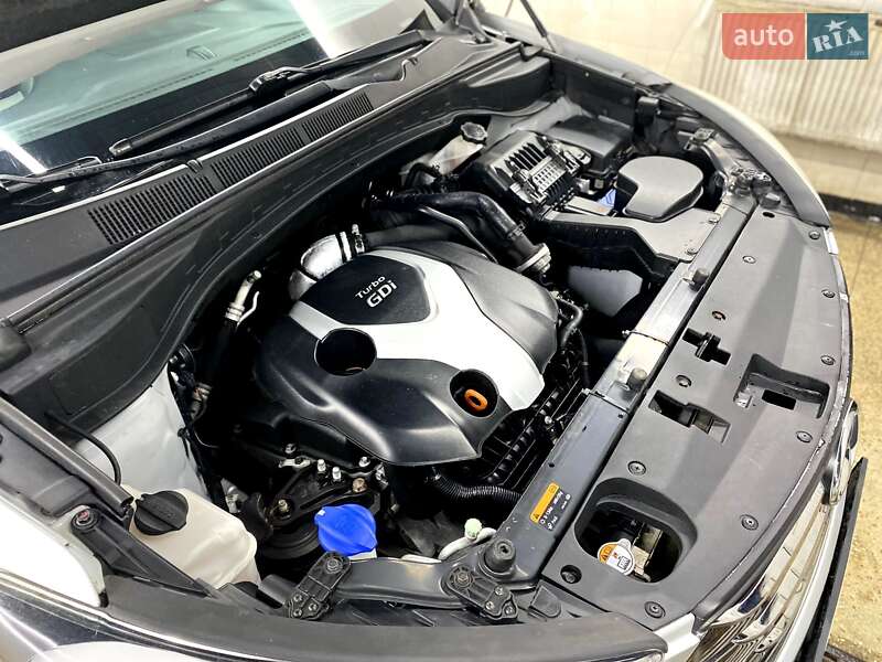 Позашляховик / Кросовер Hyundai Santa FE 2014 в Сумах