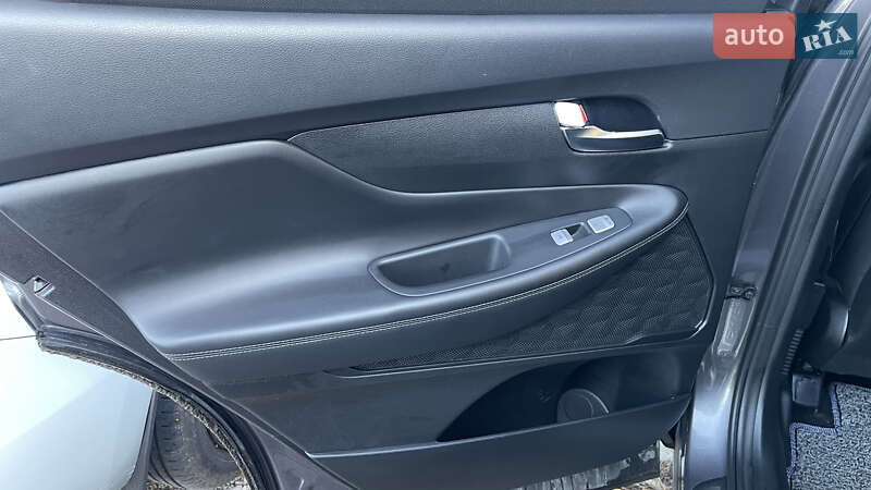 Внедорожник / Кроссовер Hyundai Santa FE 2020 в Умани фото 11 Внедорожник / Кроссовер Hyundai Santa FE 2020 в Умани