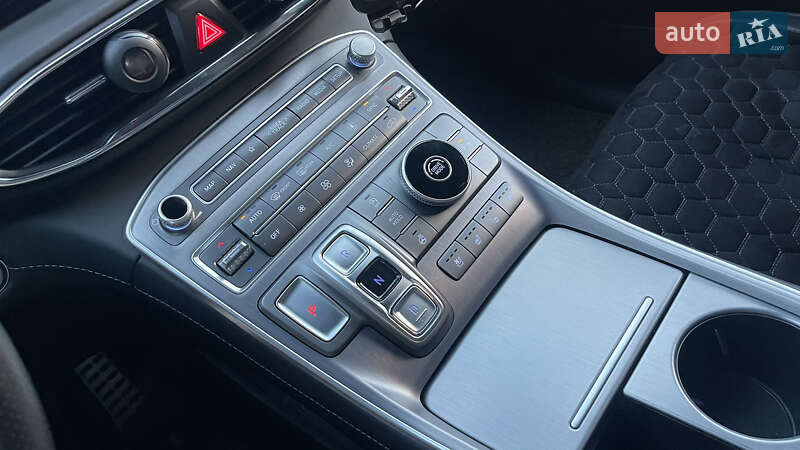 Внедорожник / Кроссовер Hyundai Santa FE 2020 в Умани фото 31 Внедорожник / Кроссовер Hyundai Santa FE 2020 в Умани