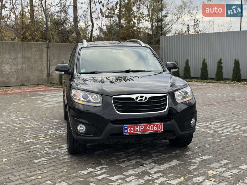 Внедорожник / Кроссовер Hyundai Santa FE 2011 в Ровно