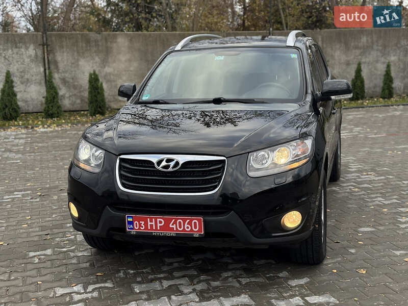 Внедорожник / Кроссовер Hyundai Santa FE 2011 в Ровно