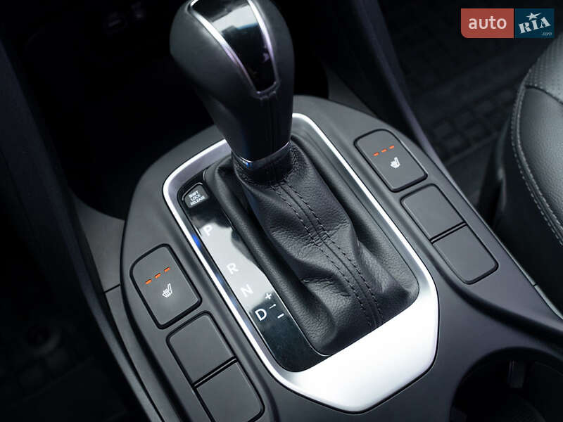 Внедорожник / Кроссовер Hyundai Santa FE 2016 в Одессе фото 24 Внедорожник / Кроссовер Hyundai Santa FE 2016 в Одессе