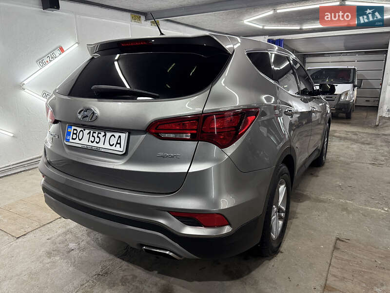 Позашляховик / Кросовер Hyundai Santa FE 2018 в Кременці