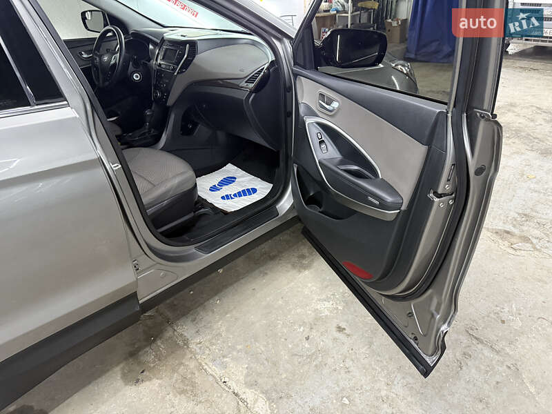 Позашляховик / Кросовер Hyundai Santa FE 2018 в Кременці