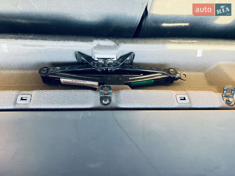 Внедорожник / Кроссовер Hyundai Santa FE 2005 в Львове