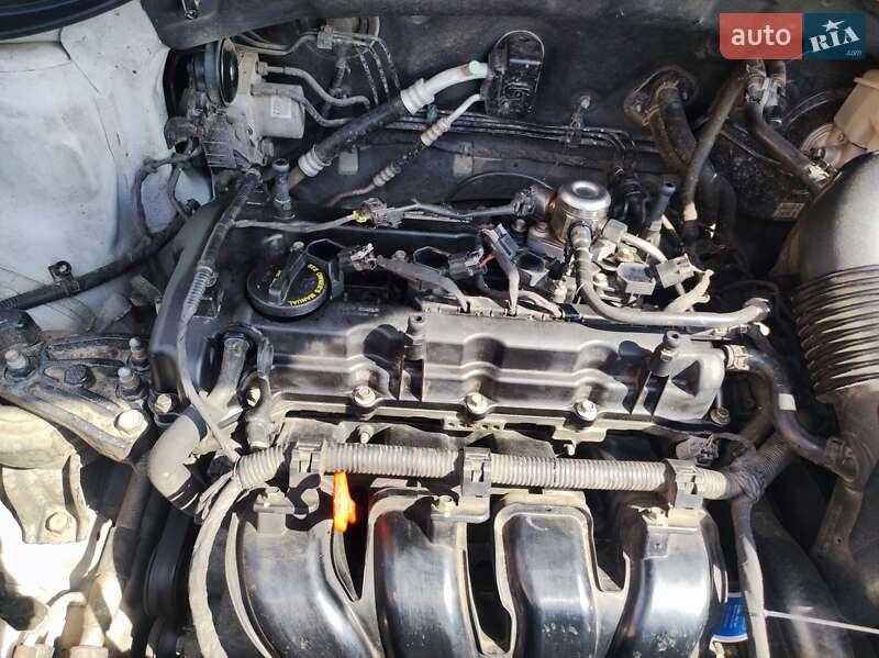 Внедорожник / Кроссовер Hyundai Santa FE 2015 в Ирпене фото 20 Внедорожник / Кроссовер Hyundai Santa FE 2015 в Ирпене