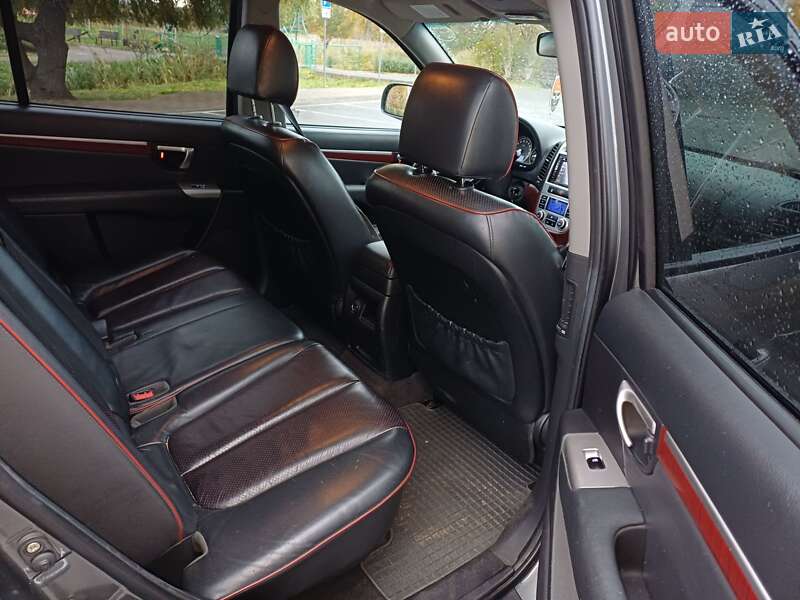 Позашляховик / Кросовер Hyundai Santa FE 2007 в Рівному