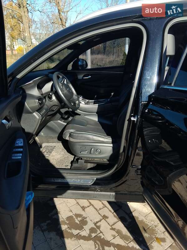 Внедорожник / Кроссовер Hyundai Santa FE 2020 в Новоархангельске фото 3 Внедорожник / Кроссовер Hyundai Santa FE 2020 в Новоархангельске