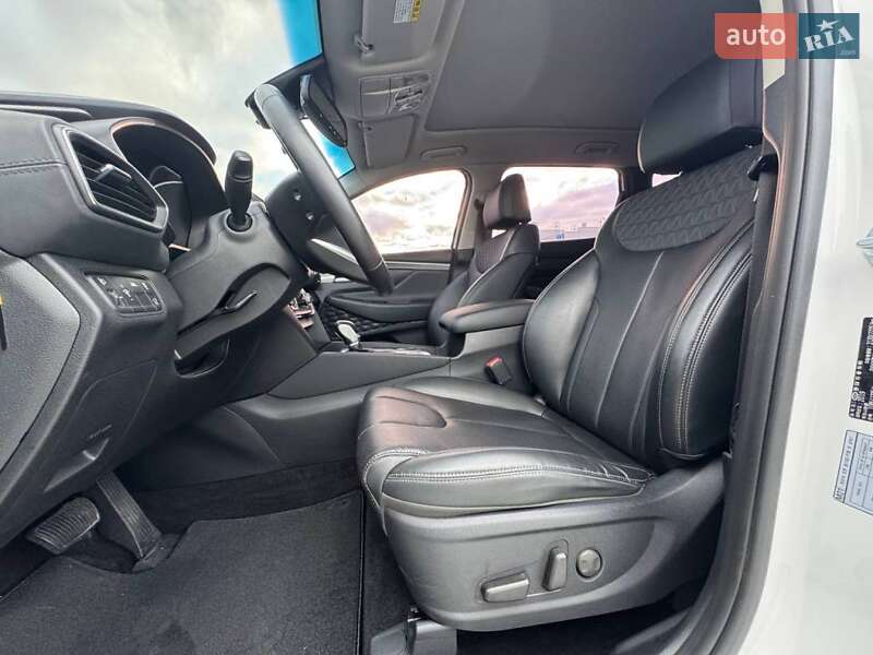 Внедорожник / Кроссовер Hyundai Santa FE 2019 в Киеве