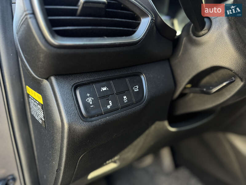 Внедорожник / Кроссовер Hyundai Santa FE 2018 в Новояворовске фото 21 Внедорожник / Кроссовер Hyundai Santa FE 2018 в Новояворовске