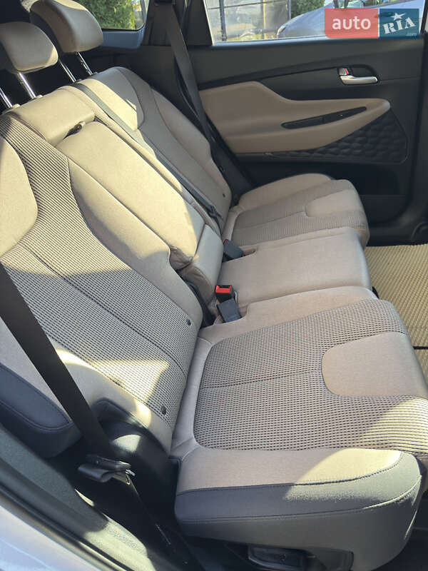 Позашляховик / Кросовер Hyundai Santa FE 2018 в Івано-Франківську