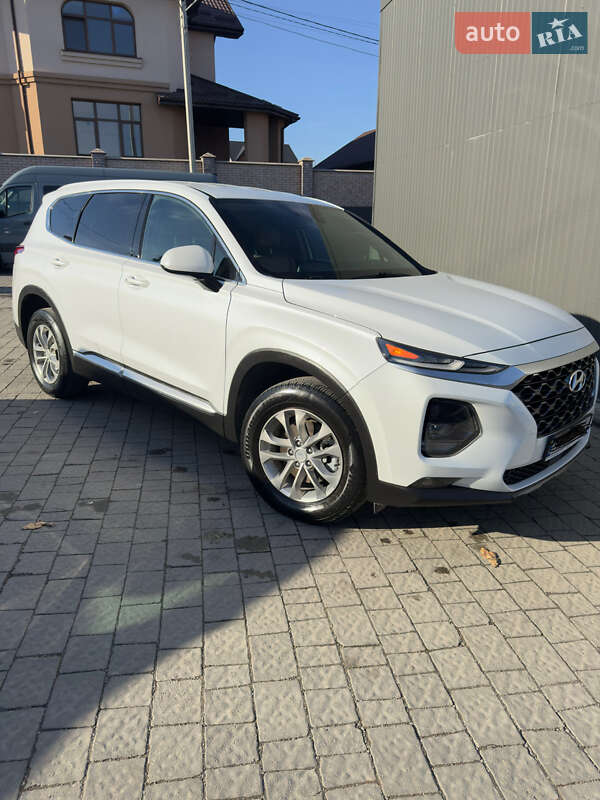 Позашляховик / Кросовер Hyundai Santa FE 2018 в Івано-Франківську