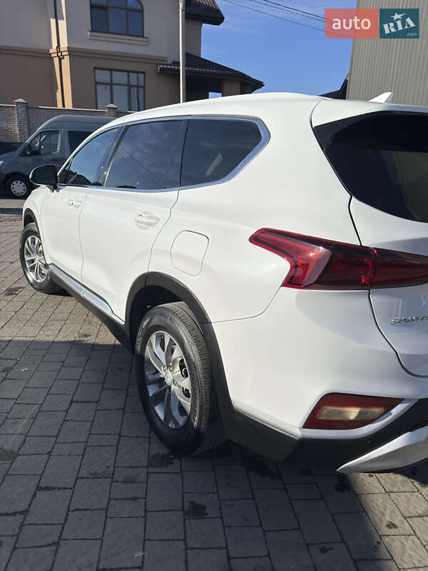 Позашляховик / Кросовер Hyundai Santa FE 2018 в Івано-Франківську