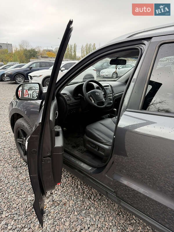 Внедорожник / Кроссовер Hyundai Santa FE 2012 в Черкассах фото 7 Внедорожник / Кроссовер Hyundai Santa FE 2012 в Черкассах