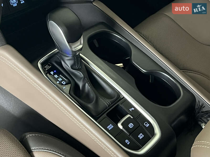 Внедорожник / Кроссовер Hyundai Santa FE 2018 в Одессе