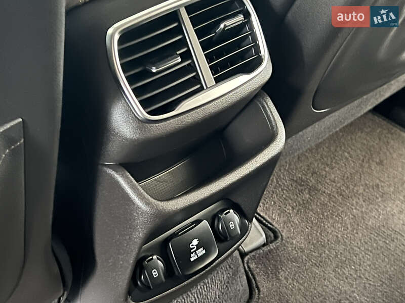 Внедорожник / Кроссовер Hyundai Santa FE 2018 в Одессе