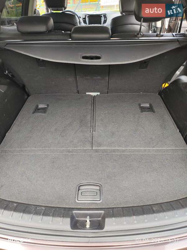 Внедорожник / Кроссовер Hyundai Santa FE 2013 в Вышгороде