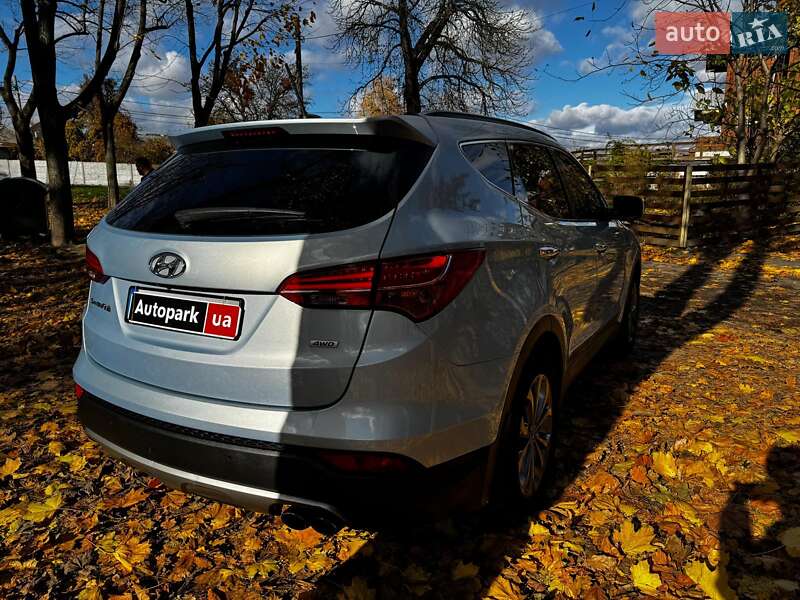 Внедорожник / Кроссовер Hyundai Santa FE 2014 в Киеве