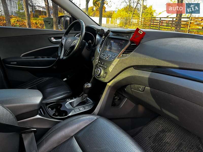 Внедорожник / Кроссовер Hyundai Santa FE 2014 в Киеве