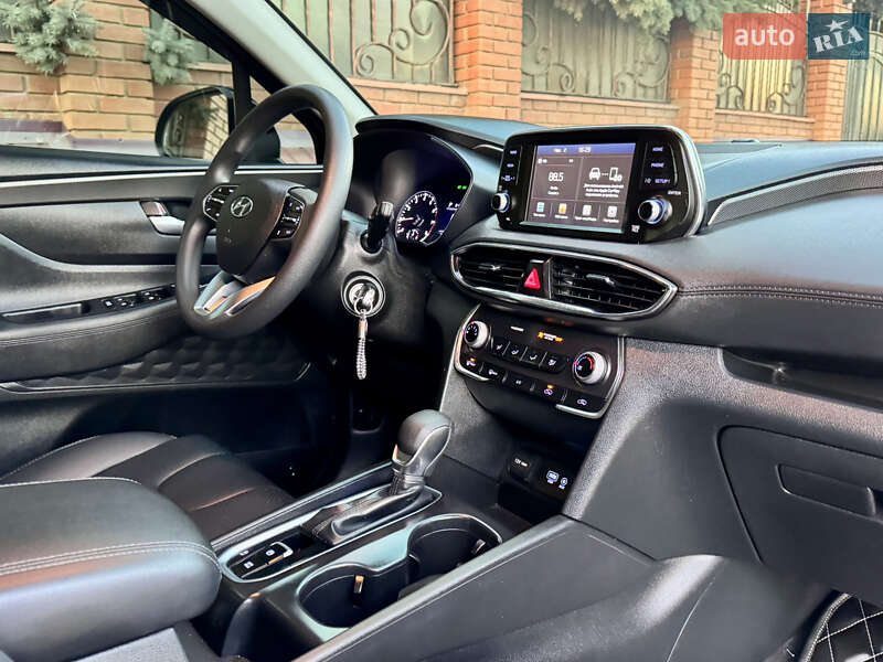Позашляховик / Кросовер Hyundai Santa FE 2019 в Одесі
