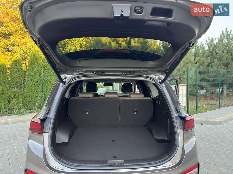 Позашляховик / Кросовер Hyundai Santa FE 2018 в Одесі