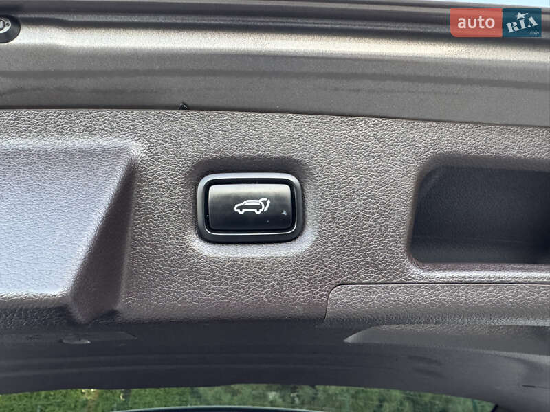 Позашляховик / Кросовер Hyundai Santa FE 2018 в Одесі