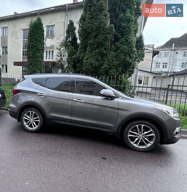 Внедорожник / Кроссовер Hyundai Santa FE 2016 в Болехове