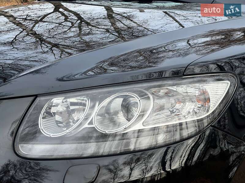 Позашляховик / Кросовер Hyundai Santa FE 2011 в Охтирці
