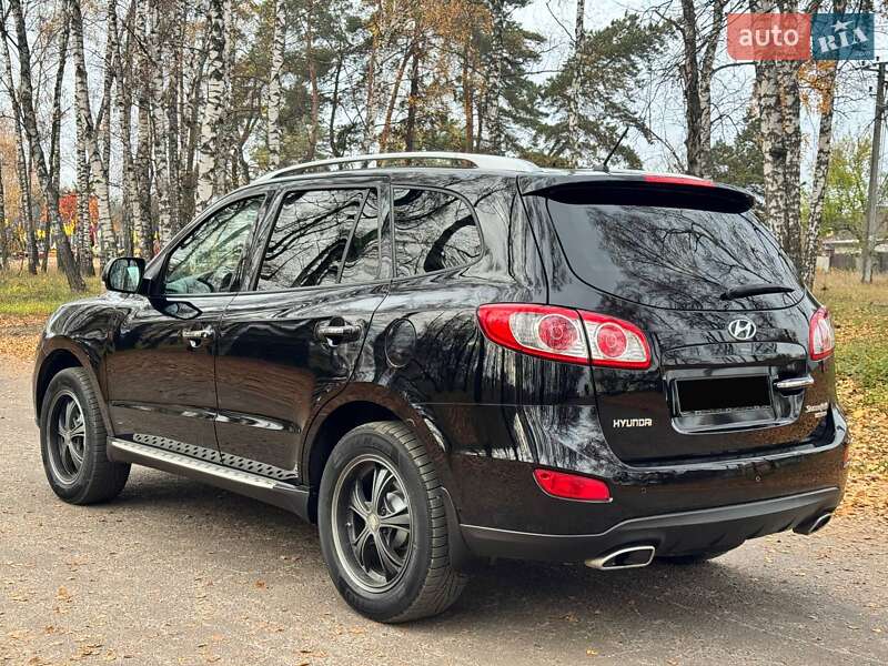 Позашляховик / Кросовер Hyundai Santa FE 2011 в Охтирці