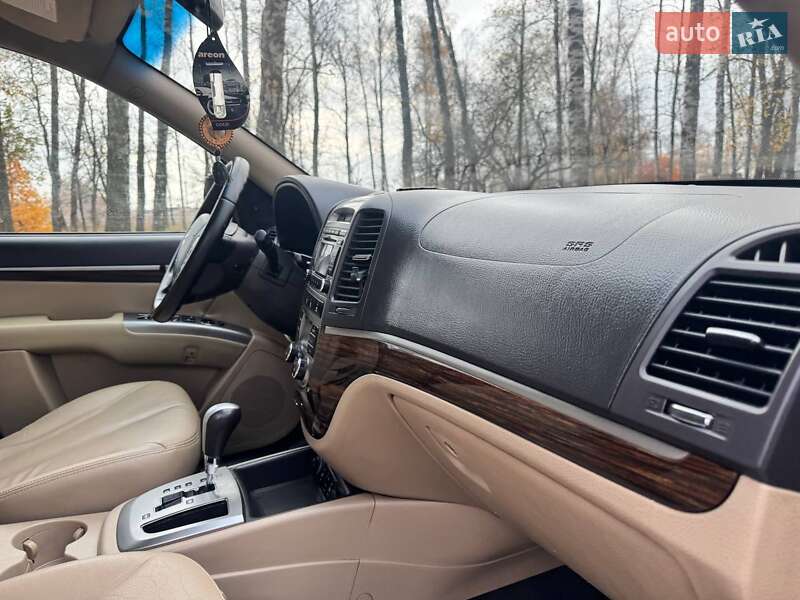 Позашляховик / Кросовер Hyundai Santa FE 2011 в Охтирці