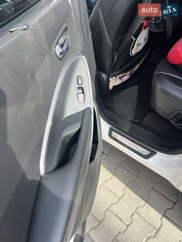 Позашляховик / Кросовер Hyundai Santa FE 2013 в Ізмаїлі