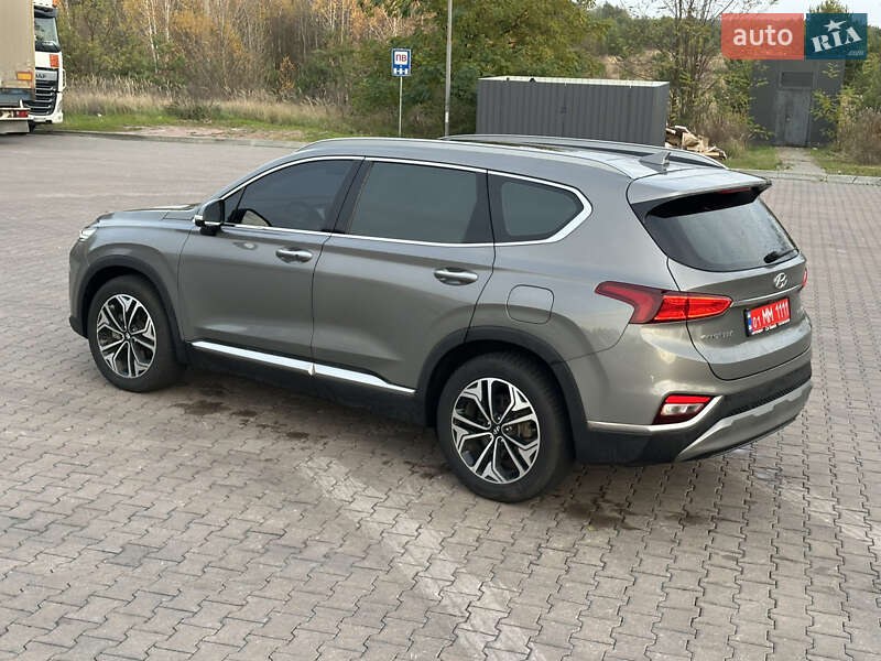 Внедорожник / Кроссовер Hyundai Santa FE 2018 в Броварах