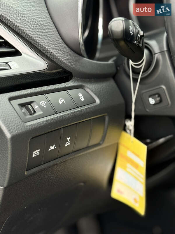 Внедорожник / Кроссовер Hyundai Santa FE 2014 в Дубно