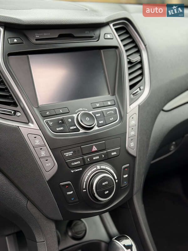 Внедорожник / Кроссовер Hyundai Santa FE 2014 в Дубно