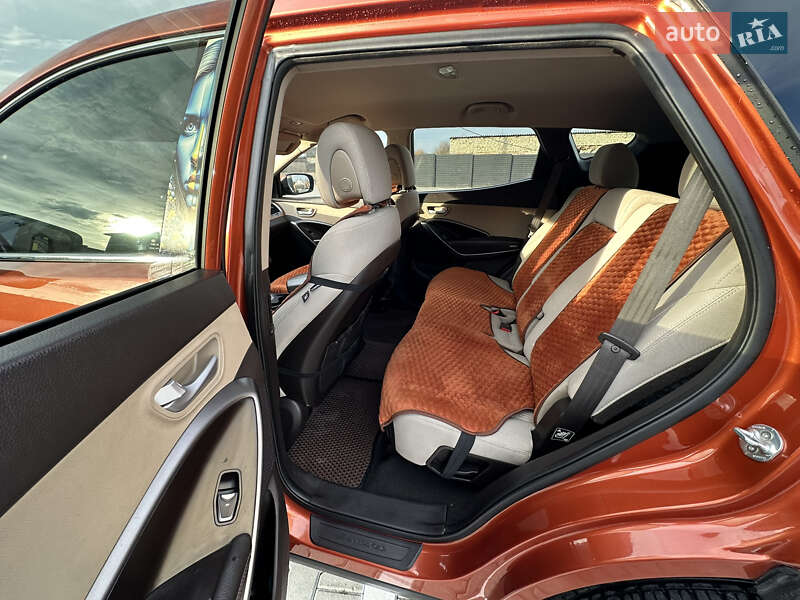 Внедорожник / Кроссовер Hyundai Santa FE 2014 в Дубно