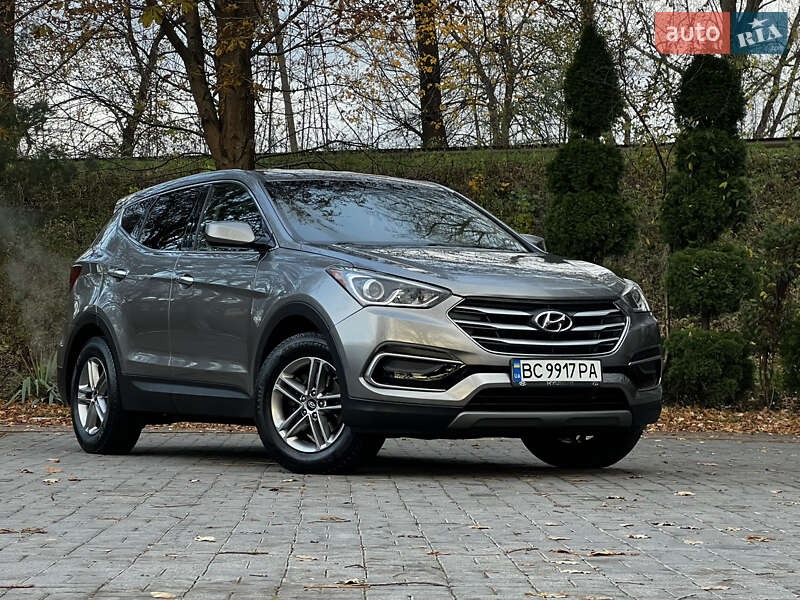 Внедорожник / Кроссовер Hyundai Santa FE 2016 в Дрогобыче