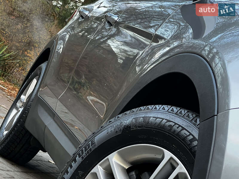 Внедорожник / Кроссовер Hyundai Santa FE 2016 в Дрогобыче