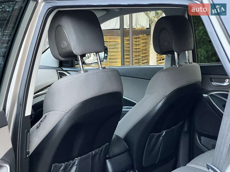 Внедорожник / Кроссовер Hyundai Santa FE 2016 в Дрогобыче