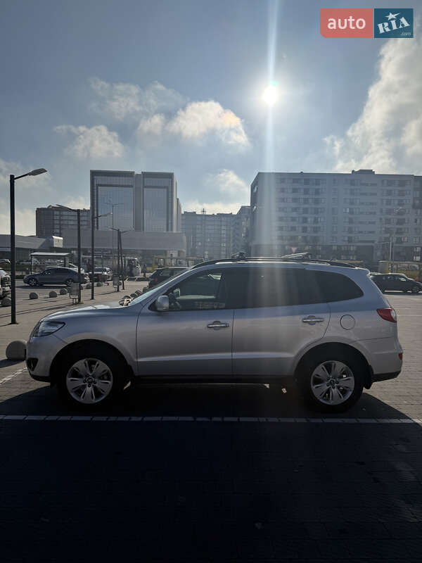 Внедорожник / Кроссовер Hyundai Santa FE 2012 в Львове