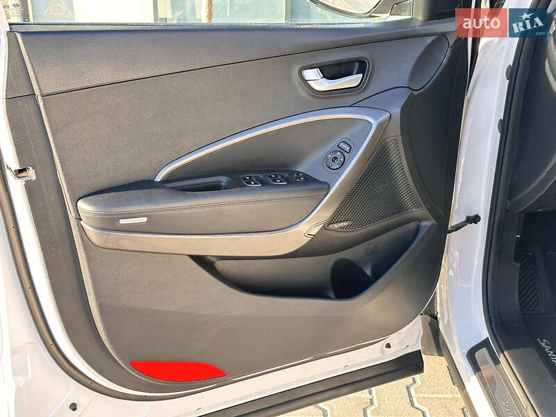 Внедорожник / Кроссовер Hyundai Santa FE 2016 в Тернополе фото 47 Внедорожник / Кроссовер Hyundai Santa FE 2016 в Тернополе