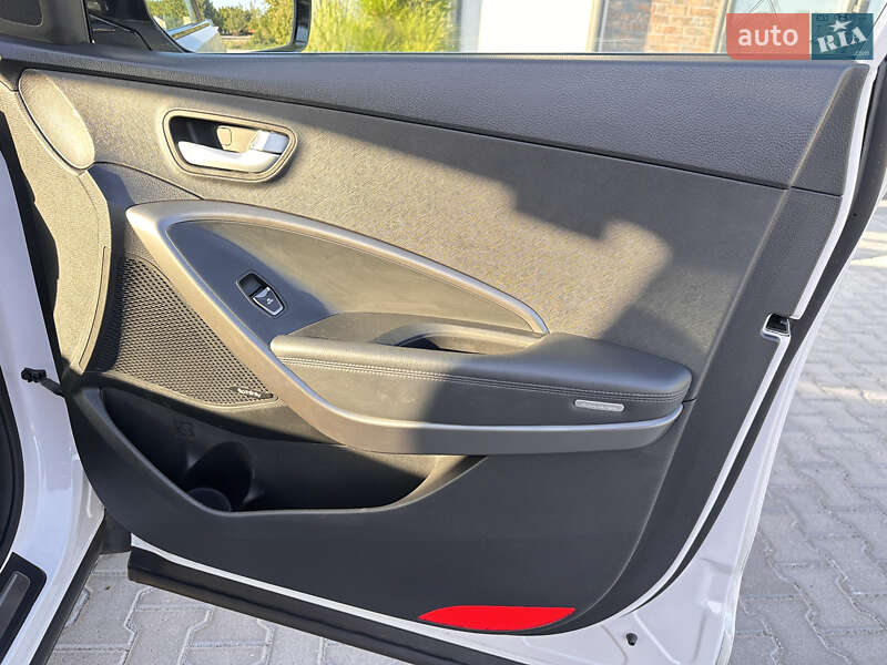 Внедорожник / Кроссовер Hyundai Santa FE 2016 в Тернополе фото 57 Внедорожник / Кроссовер Hyundai Santa FE 2016 в Тернополе