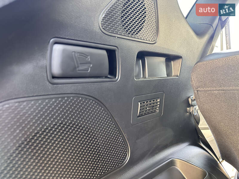 Внедорожник / Кроссовер Hyundai Santa FE 2016 в Тернополе фото 78 Внедорожник / Кроссовер Hyundai Santa FE 2016 в Тернополе